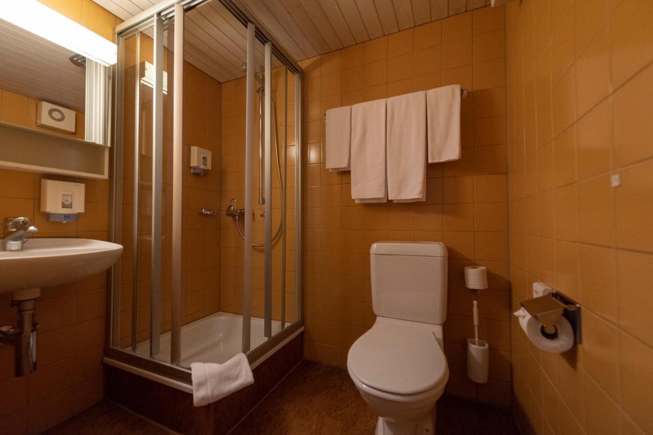 Gasthof Pizzeria Weingarten Affoltern Am Albis Extérieur photo